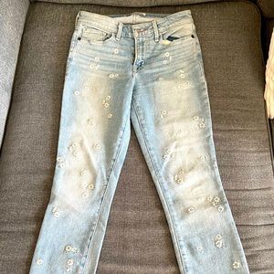 Abercrombie & Fitch light washed jeans. Size 0 short.